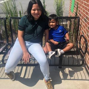 Meet your Posher, Iris